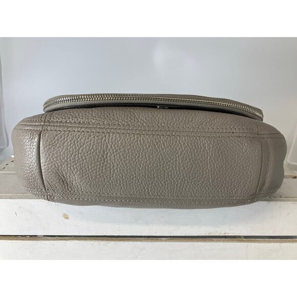 MICHAEL KORS, GRAY MEDIUM PEBBLED LEATHER SHOULDER BAG - Picture 7 of 16